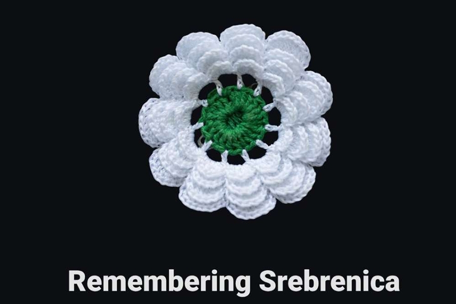 PRVI PUT U SUSJEDSTVU: Izložba 'Cvijet Srebrenice' Mensura Bektića premijerno u...