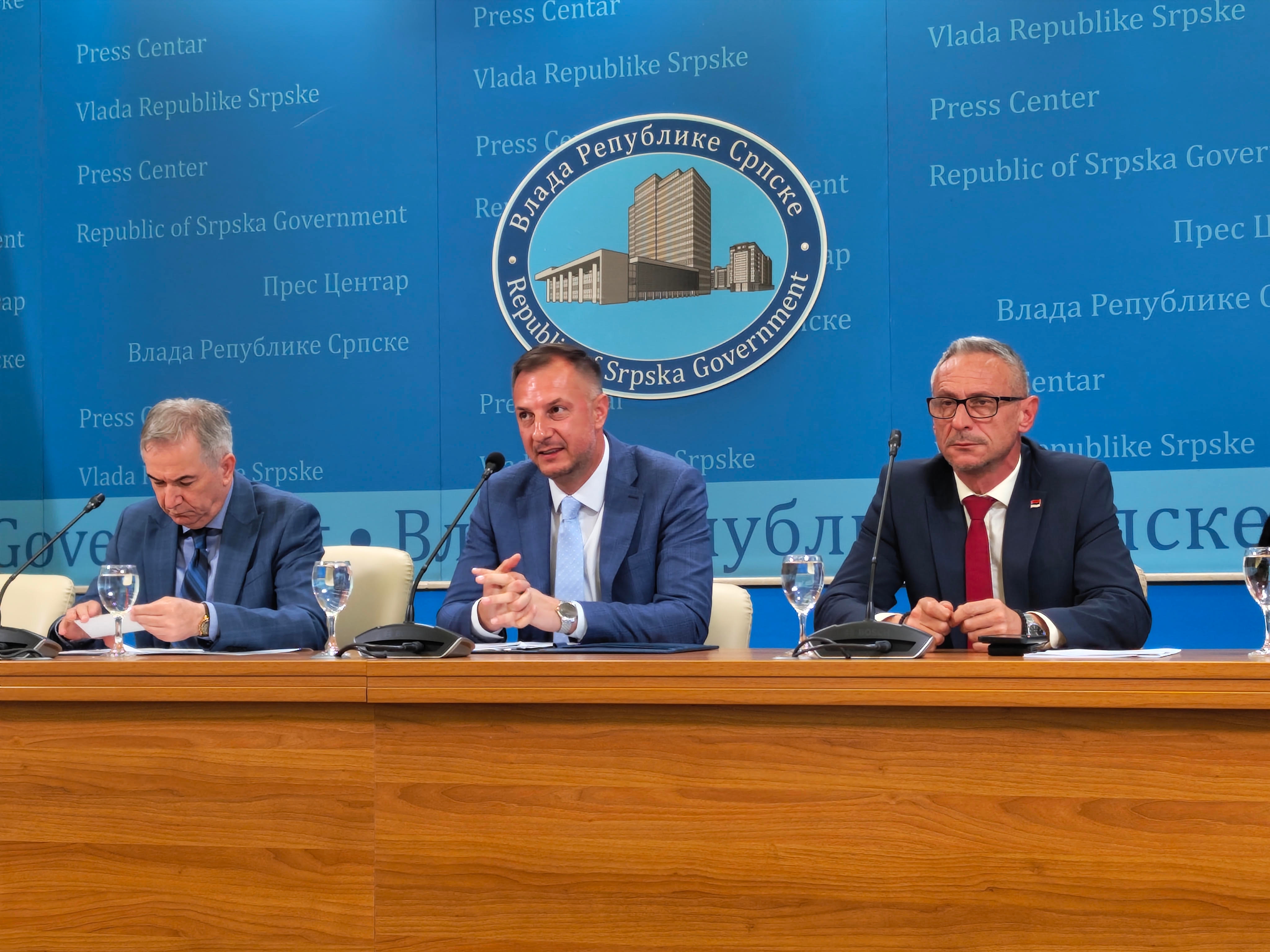 Vlada odlučila: IRB kredite građanima plasira direktno