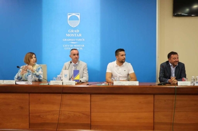 Rahimić i Kordić oprečno o neodržavanju sjednice Gradskog vijeća Mostara