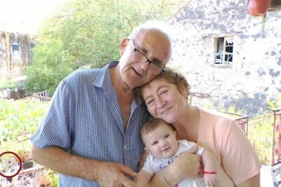Sonja (57) i Marko (69) postali roditelji: "Govore da sliči na djeda, a ja sam joj otac"