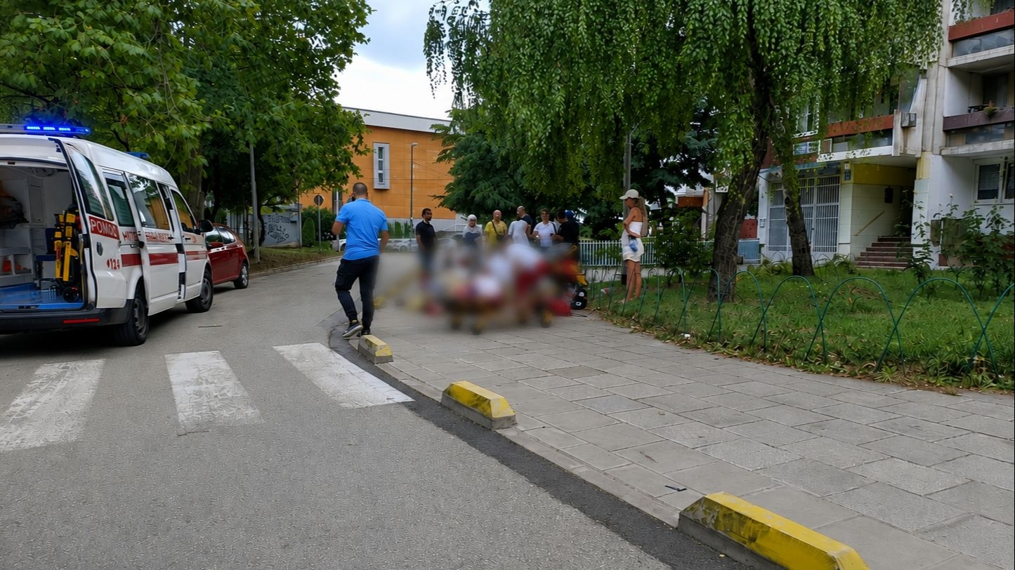 Video / Preminula žena kojoj je pozlilo na ulici u Sarajevu, ljekari Hitne pomoći je spašavali skoro sat