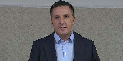 Nedelјko Elek ponudio plaćanje prijevoza građanima BiH koji žele glasati u Srbiji: "Samo da Vučić pobijedi"
