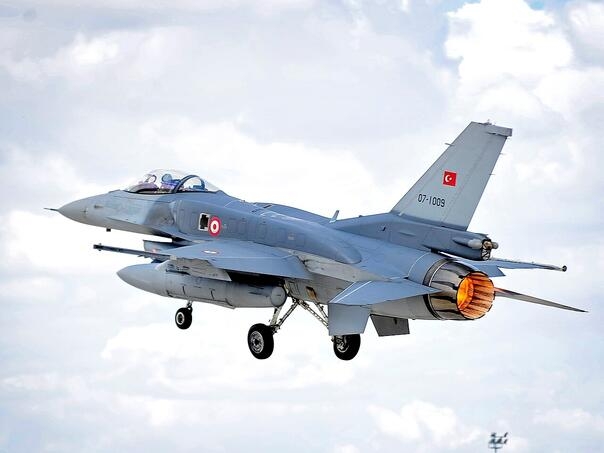 NATO podigao turske F-16 nakon ulaska dronova u zračni prostor Estonije