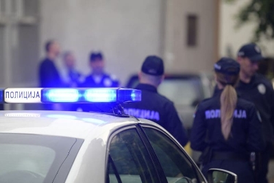 Užas u osnovnoj školi na Čukarici: Ograda pala na dječaka i djevojčicu