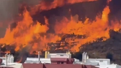 Video / Evakuacija u Barseloni: Širi se veliki požar, naređeno napuštanje domova