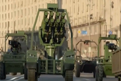 HISTORIJSKI TRENUTAK U KIJEVU: Ukrajina umjesto vojske na ulice izvela armiju robota (VIDEO)