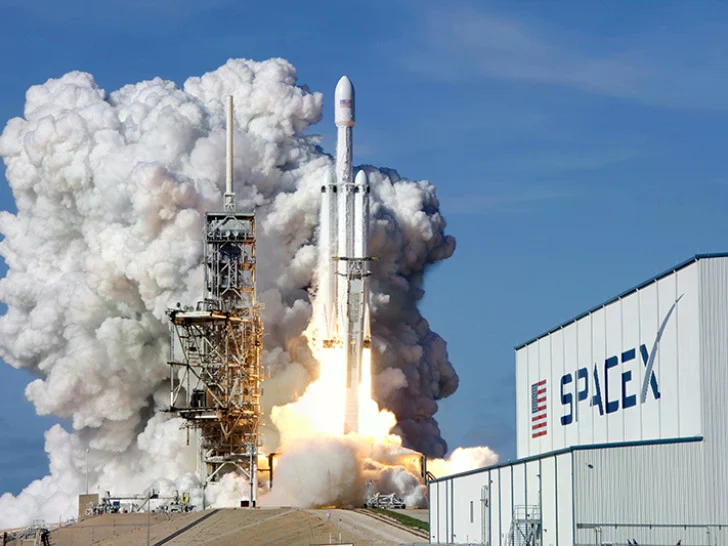 SpejsIksova raketa mogla bi da udari u Mjesec: NASA prati situaciju