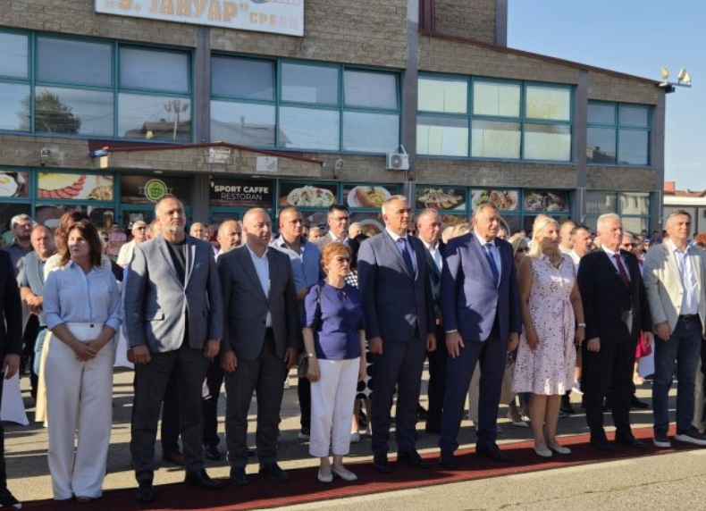 (FOTO) Šesti mjeseci prije predviđenog roka: Završena obnova magistralnog puta Srbac-Derventa