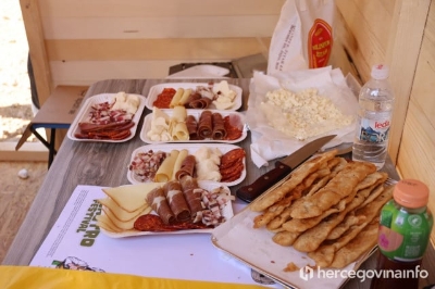FOTO Blidinje Gastro Festival: Uštipci, kupus i suho meso na planinskom zraku