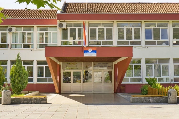 Bolji uslovi za najmlađe: Sve učionice u „Jovanu Jovanoviću Zmaju“ biće klimatizovane