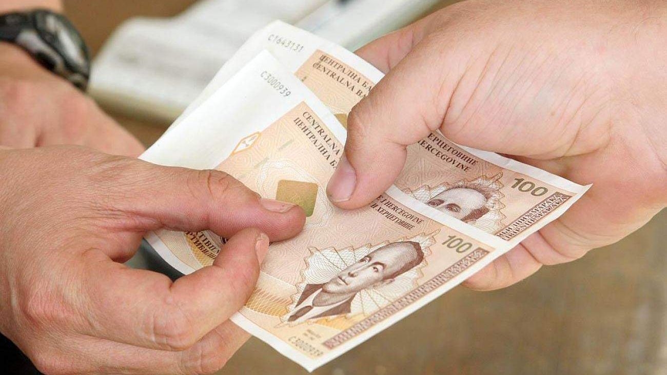 Javni obračun oko plaća entitetskih zavoda: Entiteti u ratu zbog statistike, građani u borbi za preživljavanje