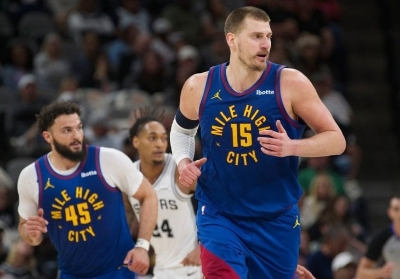 Jokić piše historiju nba lige: Nevjerovatan učinak i denver u strašnoj formi pred plej-of