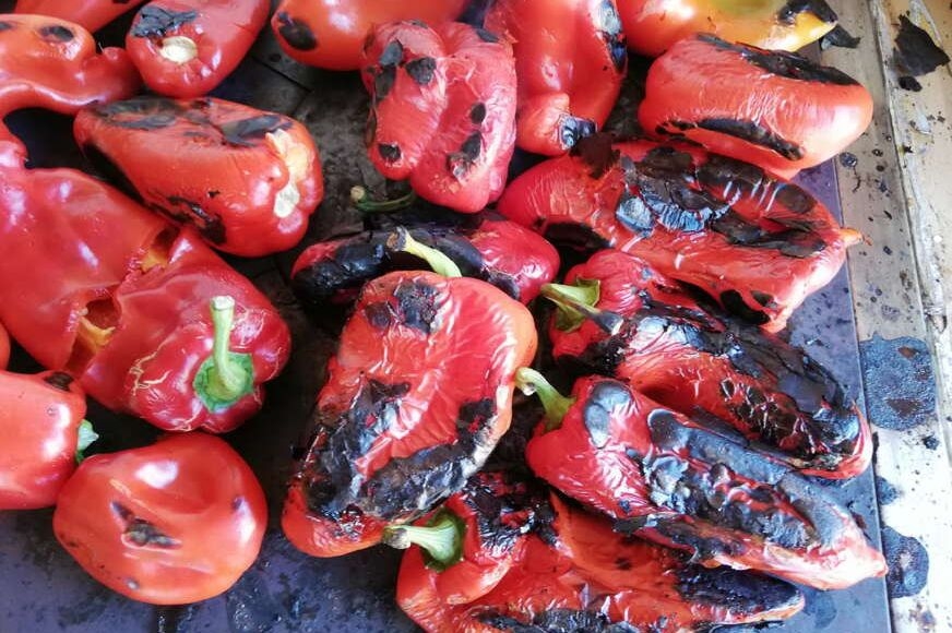 Gomilu paprika za ajvar oljuštite očas posla: Uz ovaj trik kožica se sama skida!