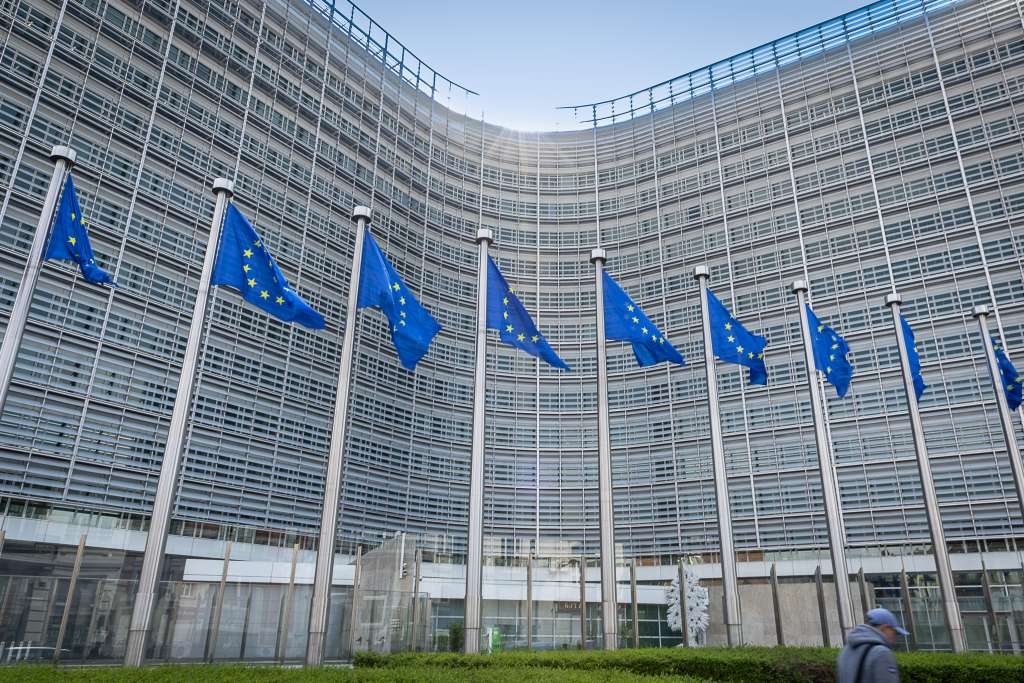 EVROPA SE BUDI, ALI STIŽE RAČUN: Manje socijale, više oružja – ko će platiti novo evropsko naoružavanje?