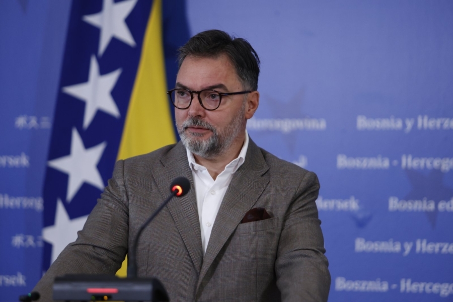 HAOS S DODIKOM POTPUNO ESKALIRAO: Kako su Trumpu zasmetali tekstovi o aferi RS