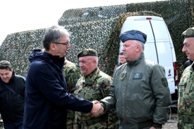 VUČIĆ OKUPIO VOJNI VRH: Vojska Srbije u Sandžaku 'razbija neprijatelja', u publici i Dodik (VIDEO)