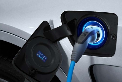 ŽESTOKA KONKURENCIJA: Dva kineska automobilska diva nastavljaju trku, Geely je nadmašio BYD...