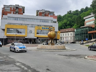 Direktor Memorijalnog centra u Srebrenici uputio uvrede na račun jevrejskog intelektualca