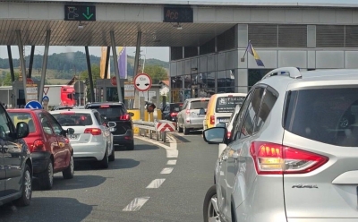 Gužve na cestama i granicama širom BiH: Na pojedinim prelazima kolone u oba smjera