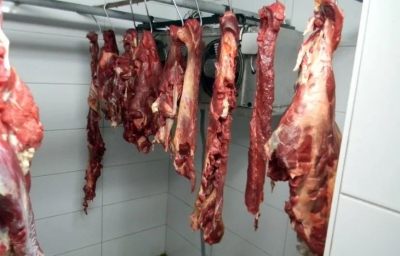 OTKRIVENA ILEGEALNA KLANICA: Prerađivali meso bez dokumentacije, pogledajte šta je zatečeno unutra