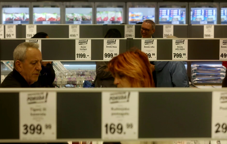Zašto su cijene u Lidlu iznad proizvoda? Evo šta se krije iza neobičnog rasporeda