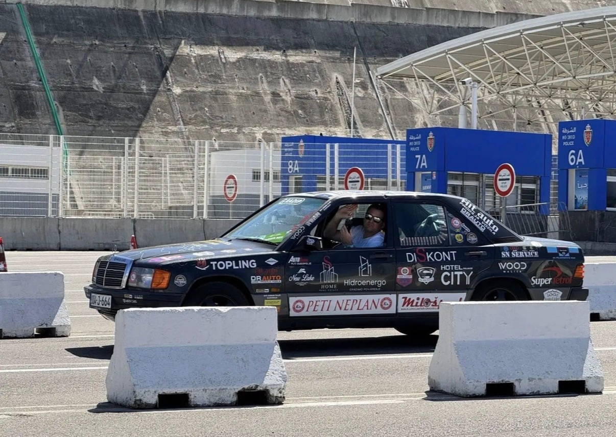 Starim Mercedesom od Laktaša do Sahare: Avantura trojice entuzijasta kroz Afriku