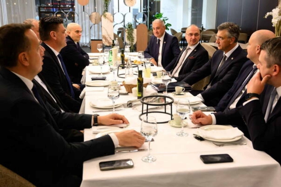 PLENKOVIĆ NA SASTANKU SA 'HRVATSKOM PETORKOM': 'Poštujem i razumijem vaš stav o kandidaturi za člana Predsjendištva BiH!'