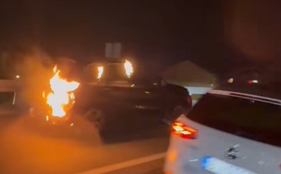 Nevjerovatni prizori: U zapaljenom automobilu bježao od požara iz Omiša