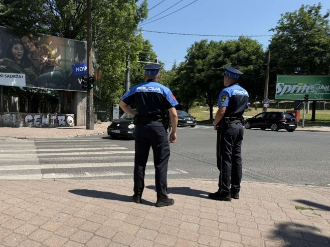 U udesu kod Lukavca jedna osoba smrtno stradala, tri povrijeđene