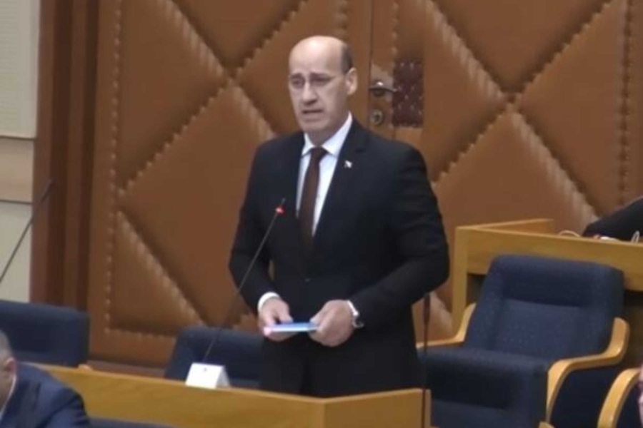 DRAMATIČNO U NARODNOJ SKUPŠTINI: Salkić pozvao na OTPOR režimu Milorada Dodika (VIDEO)