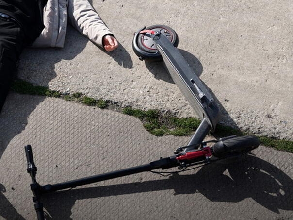 Porast povreda djece na električnim romobilima: Najčešće stradaju glava, lice i ruke