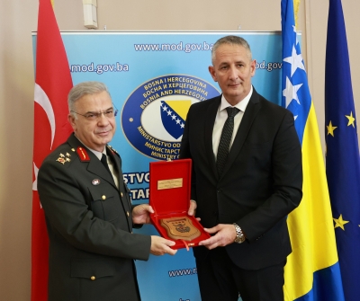 (FOTO) „Opredijeljenost punopravnom članstvu u NATO“ Zamjenik ministra odbrane BiH razgovarao s turskim generalom