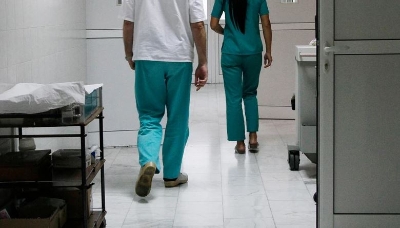 Dodirivao medicinsku sestru u PREDJELU MEĐUNOŽJA: Suprug političarke iz BiH osumnjičen za BLUDNE RADNJE, istraga u toku