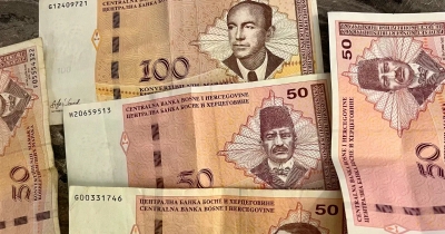 Prosječna plata u BiH narasla na 1.601 KM, u trgovinama na 1.313 KM