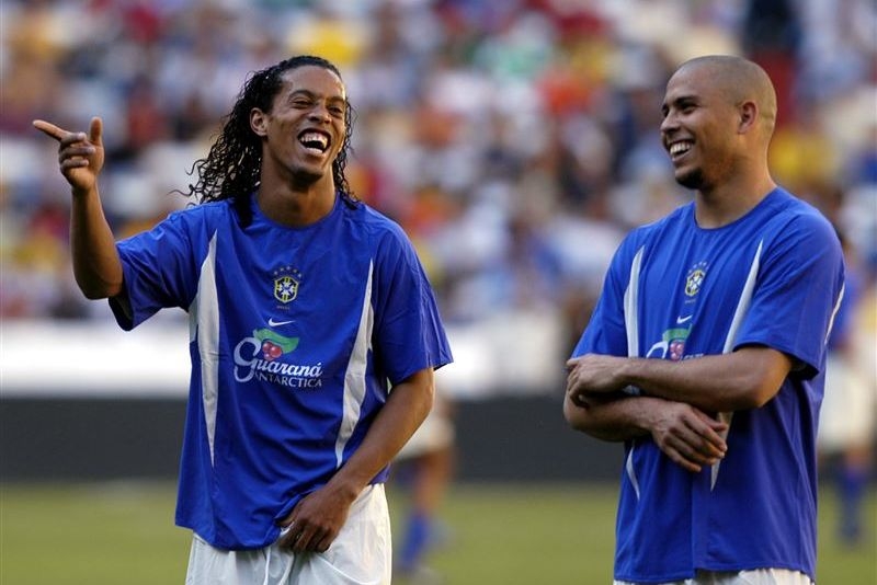 Zagrljaj Ronalda i Ronaldinja