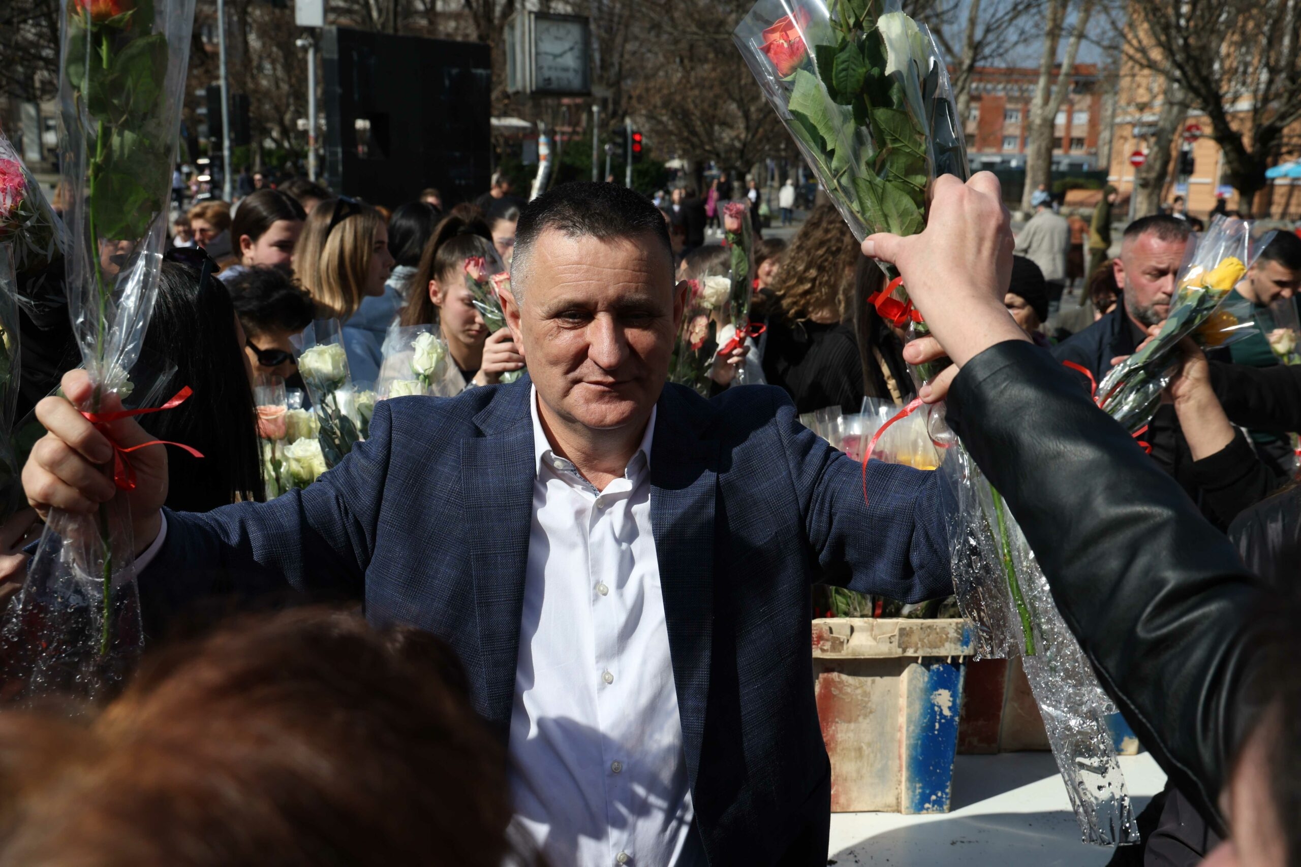 (VIDEO) "Dok sam živ pomagaću svom narodu" Vlado Đajić otvorio dušu u svojim rodnim Branešcima