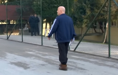 Hadžija napustio prostorije KPZ Zenica: Nakon 24 godine robije, Fikret Hadžić je od danas slobodan čovjek