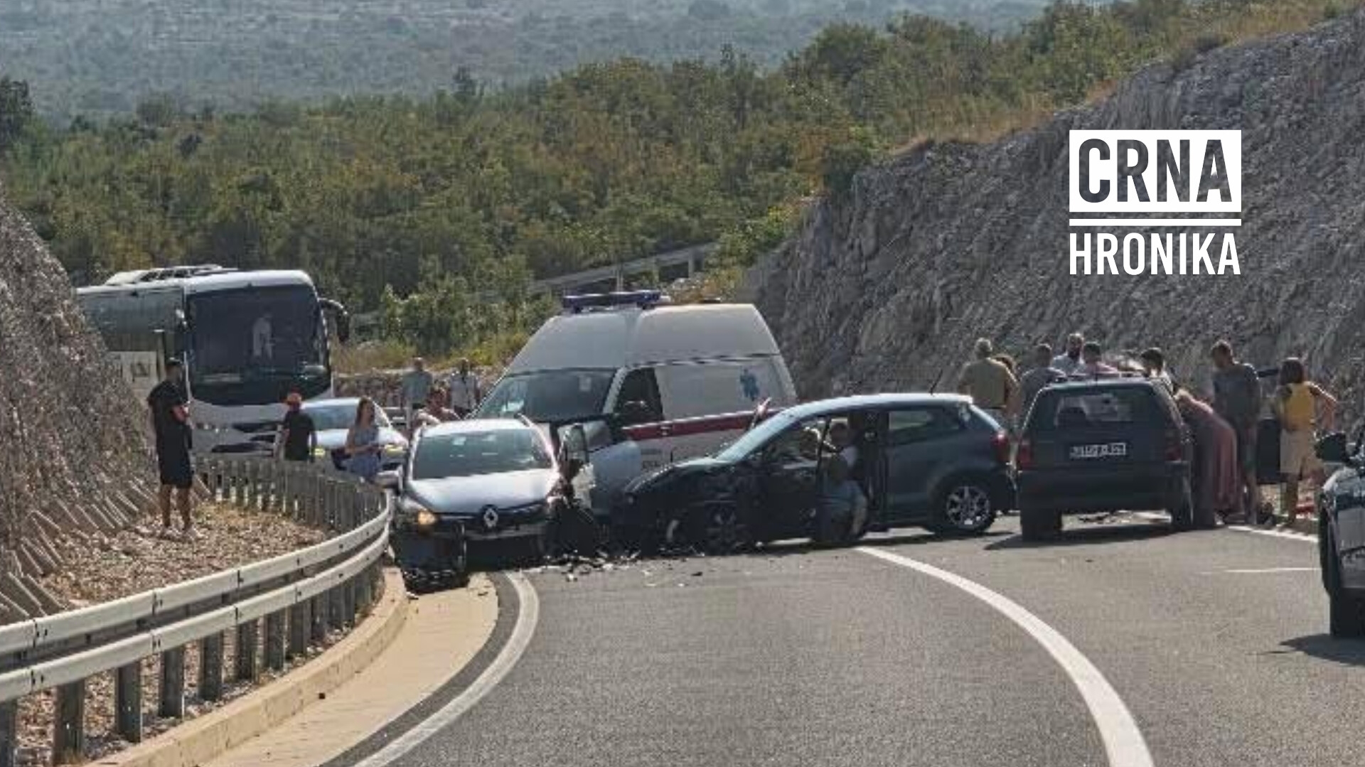 Nesreća na putu Stolac – Neum: Sudarila se tri vozila, ima povrijeđenih