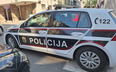 Tragedija u Sarajevu: Vozač (61) poginuo, kombijem sletio s kolovoza