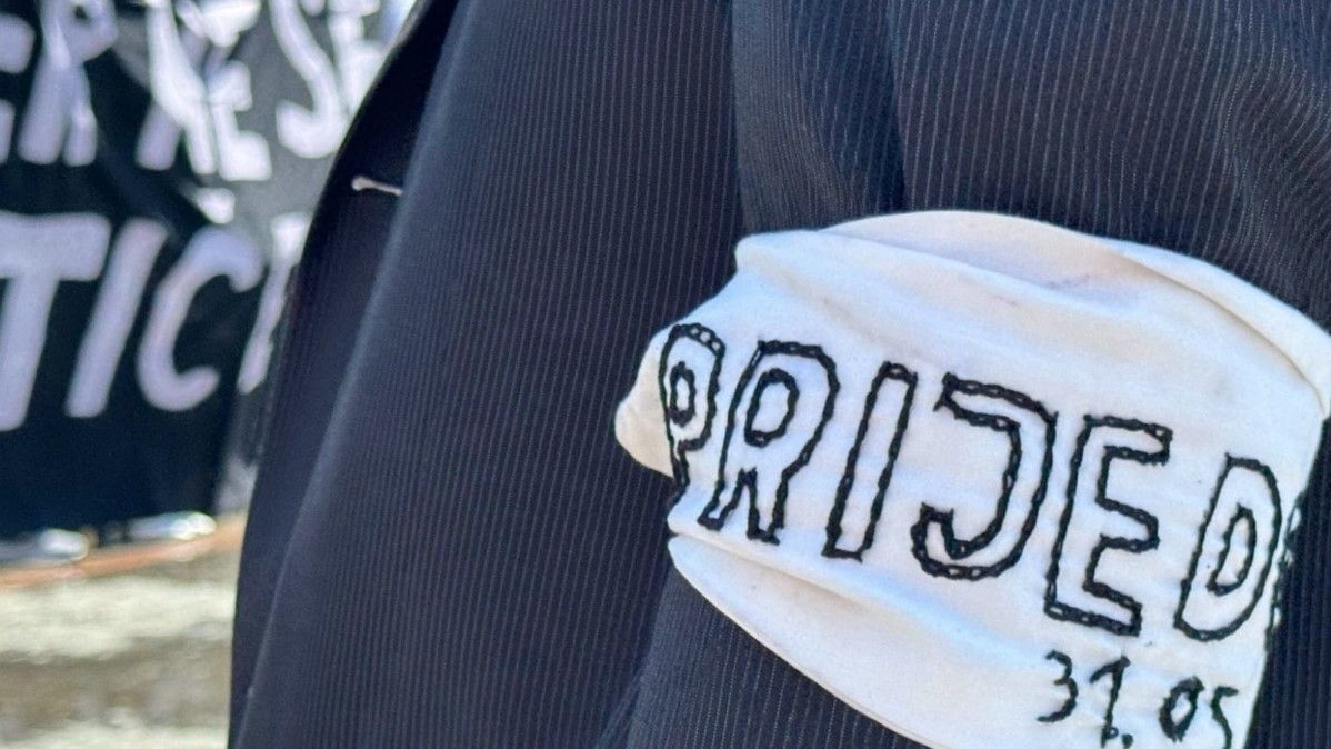 Osuđeni ratni zločinac na društvenim mrežama negira bijele trake u Prijedoru i vrijeđa Bošnjake