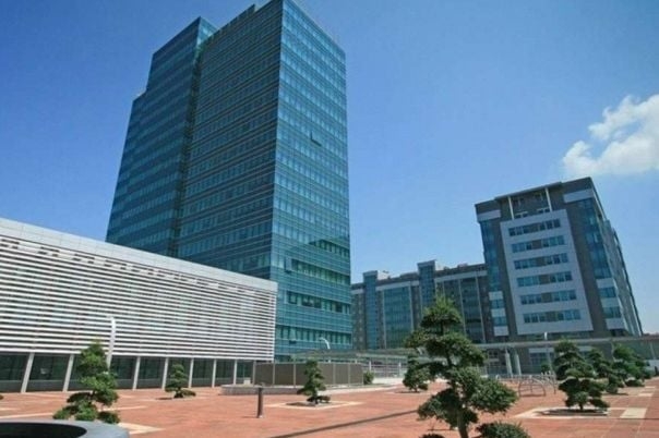 Javni sektor u RS zapošljava, privreda stagnira i smanjuje broj radnika