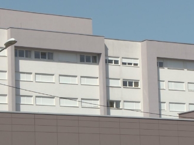 Teško povrijeđeni vozač prevezen na UKC