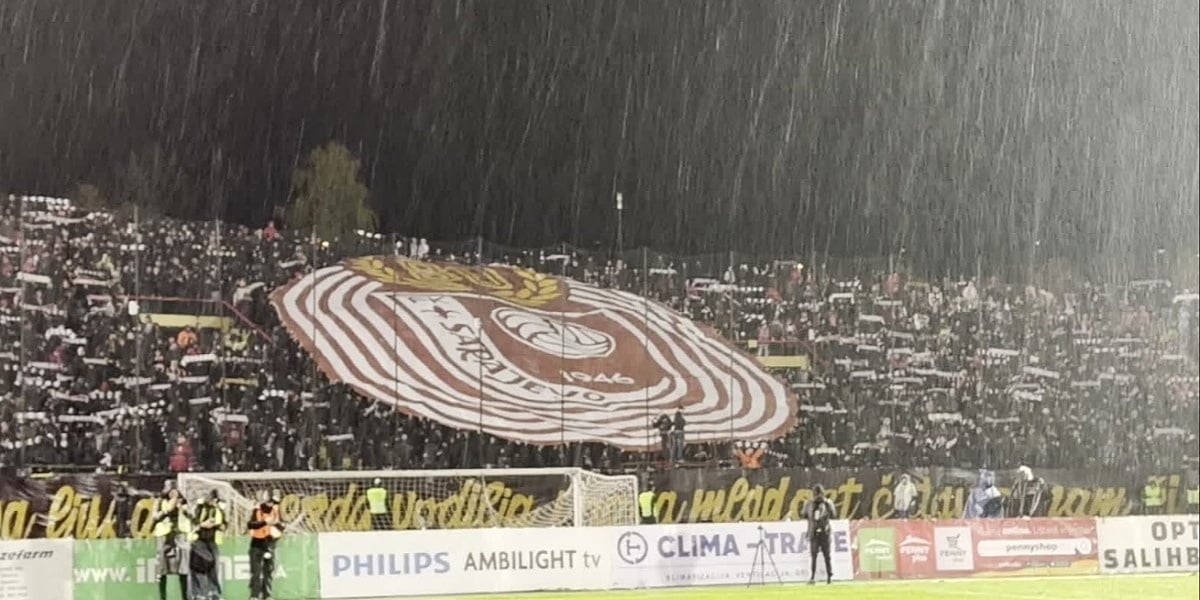 Horde zla koreografijom i pirotehničkim showom proslavile 80. rođendan FK Sarajevo