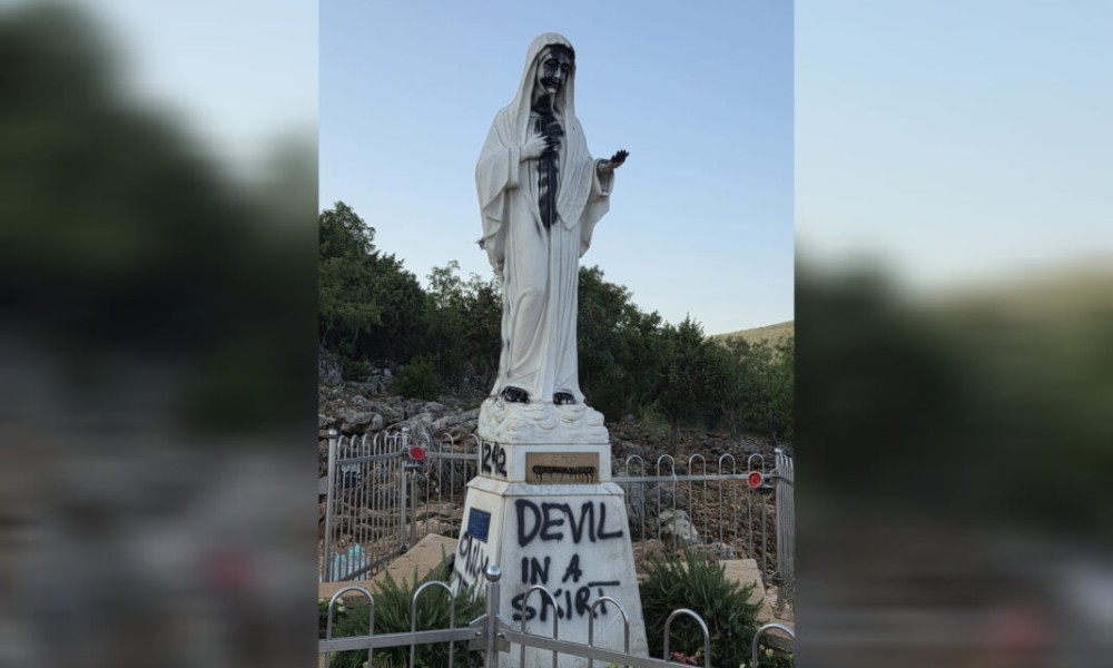 Zapalio oltar i oskrnavio kip: Poznato ko stoji iza vandalizma u Međugorju