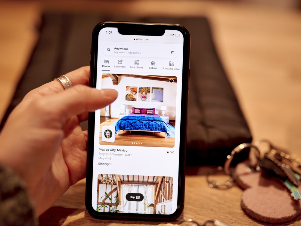 Hoće li uspjeti pokušaj uređenja poslovanja Bookinga i Airbnb-a u BiH?