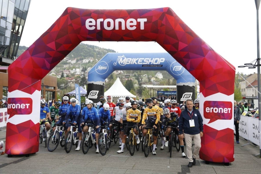 SJAJNA ATMOSFERA U NAŠEM GLAVNOM GRADU: U Sarajevu startala prva profesionalna međunarodna biciklistička utrka 'Tour of BiH' (FOTO)