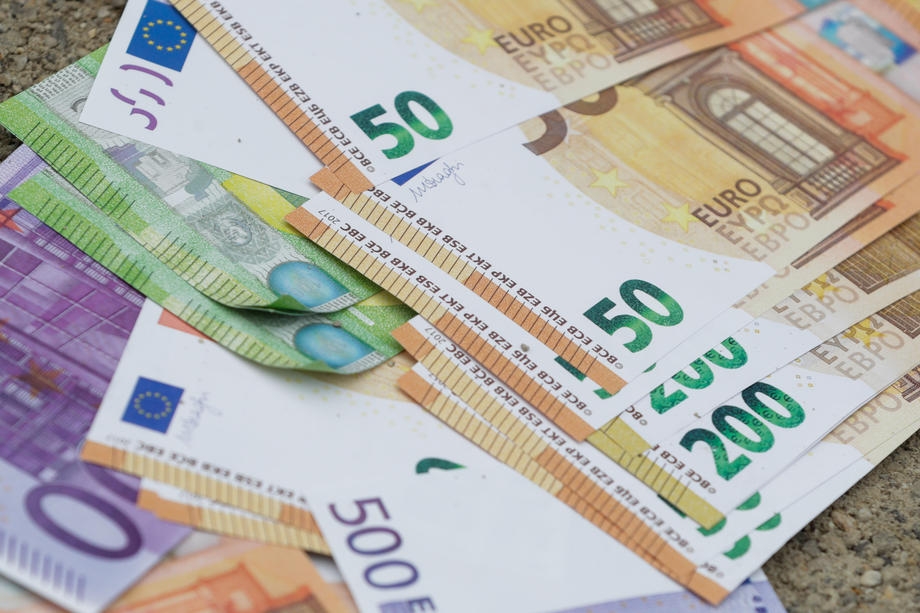 Šokantan slučaj zelenašenja u Crnoj Gori: Žrtvi pozajmili 20.000 evra, oteli mu oko dva miliona