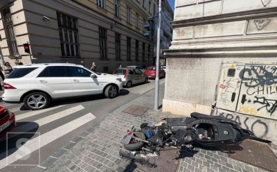 Dan poslije nesreće: Razbijeni motocikl još na ulici kod Čobanije
