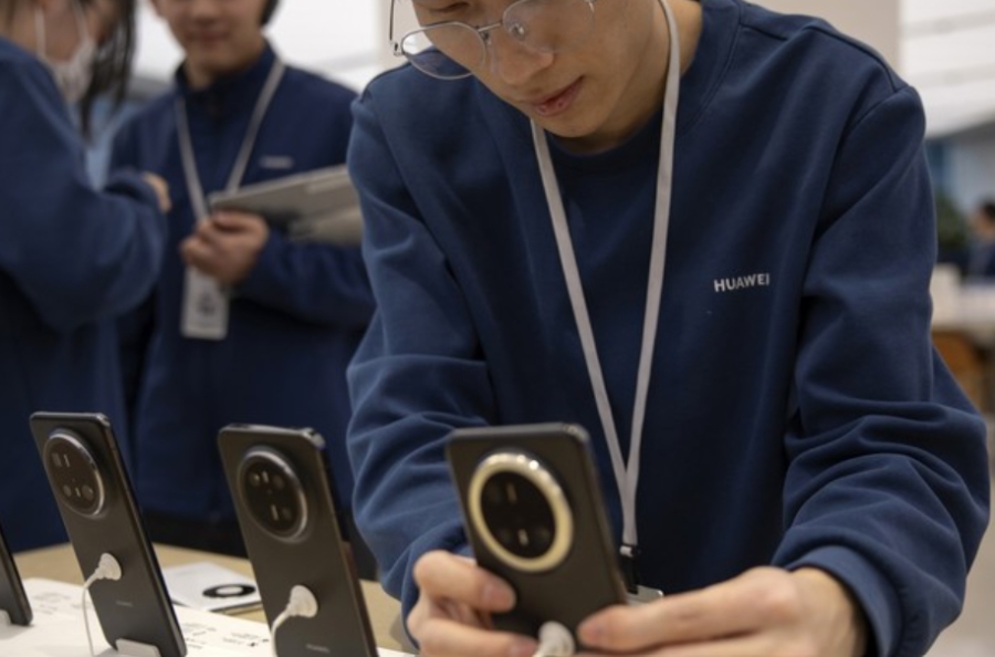 INDUSTRIJA MOBITELA NA KOLJENIMA: Vaš sljedeći telefon mogao bi biti drastično skuplji ili nedostupan