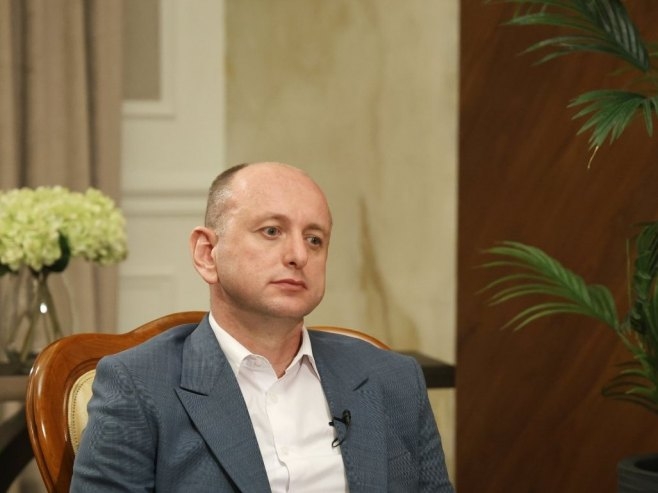 Knežević čestitao Dodiku na ubjedljivoj pobjedi na izborima